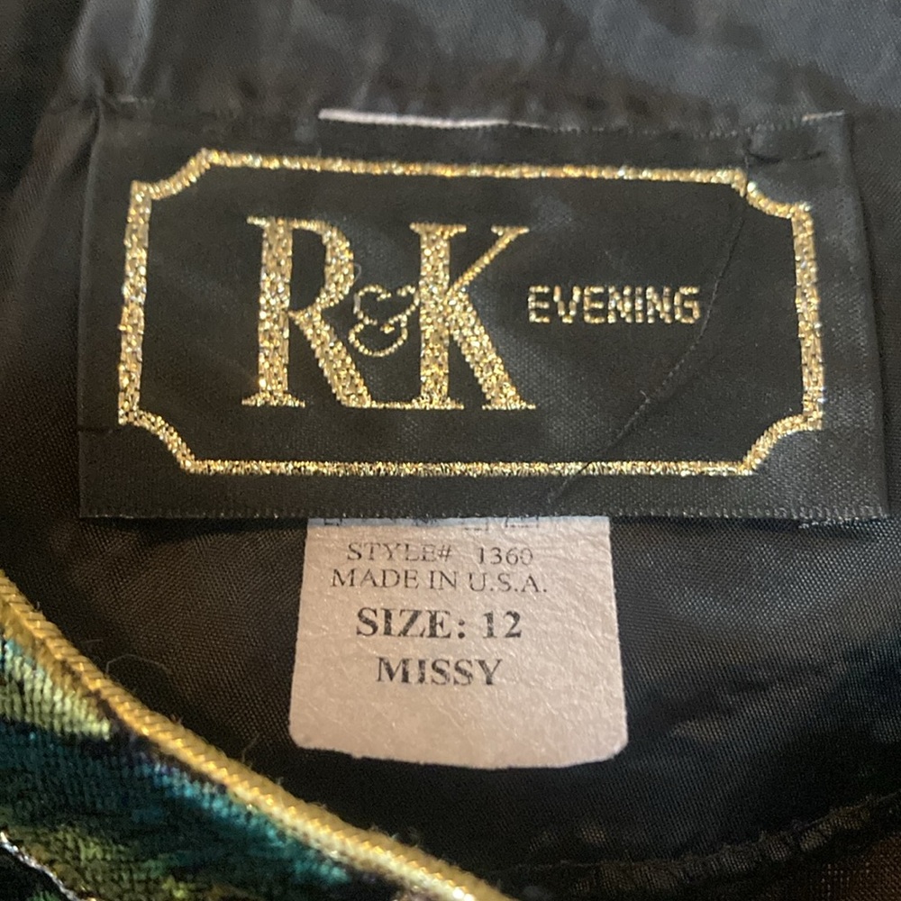 Size 10/12 R&K Evening Black and Purple Floral Jacket with Gold Shimmer Details - Picture 8 of 13